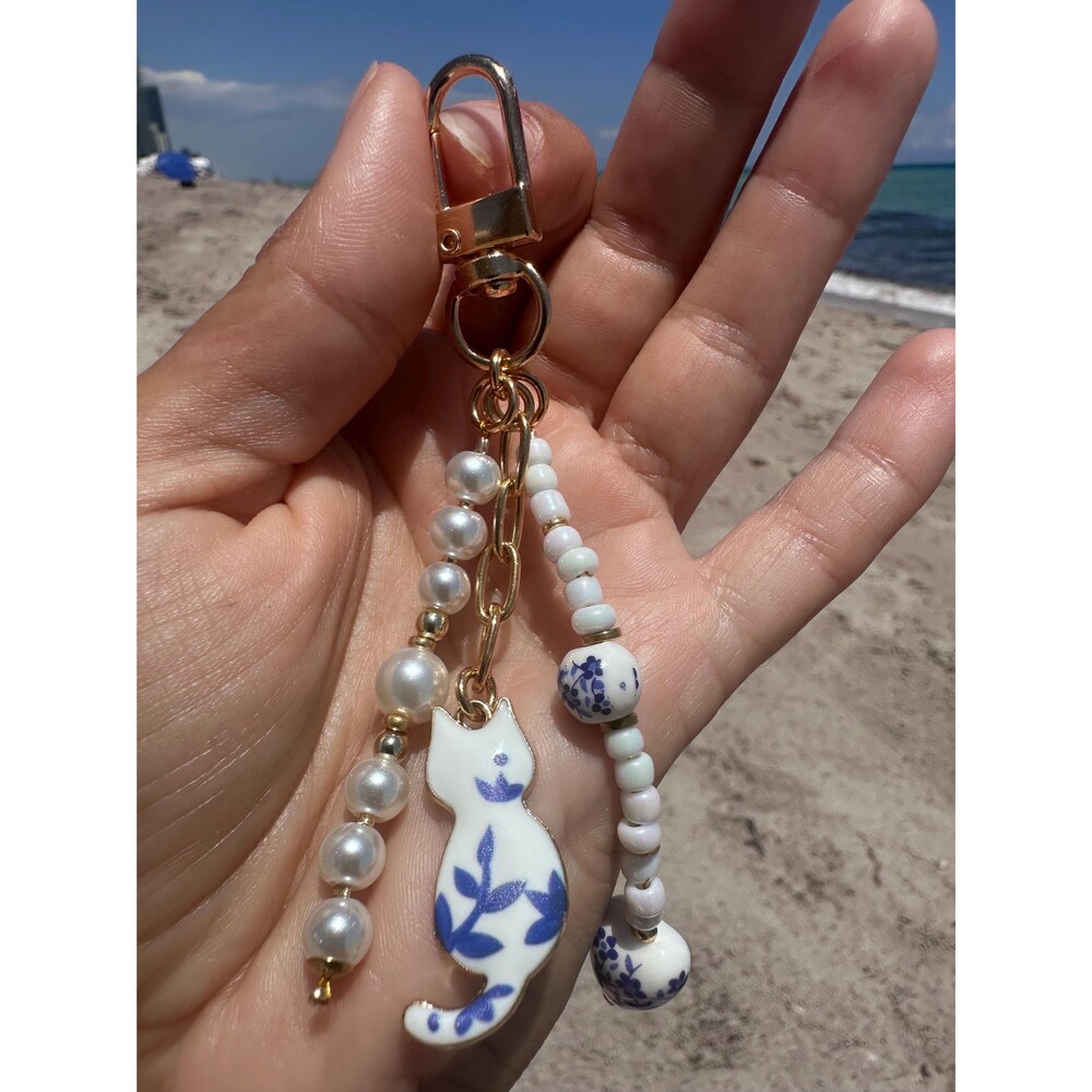 Blue White Cat Pearl Beaded Keychain Bag Charm Holder - Picture 7 of 11